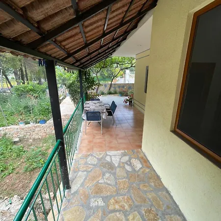 Apartment Yllis